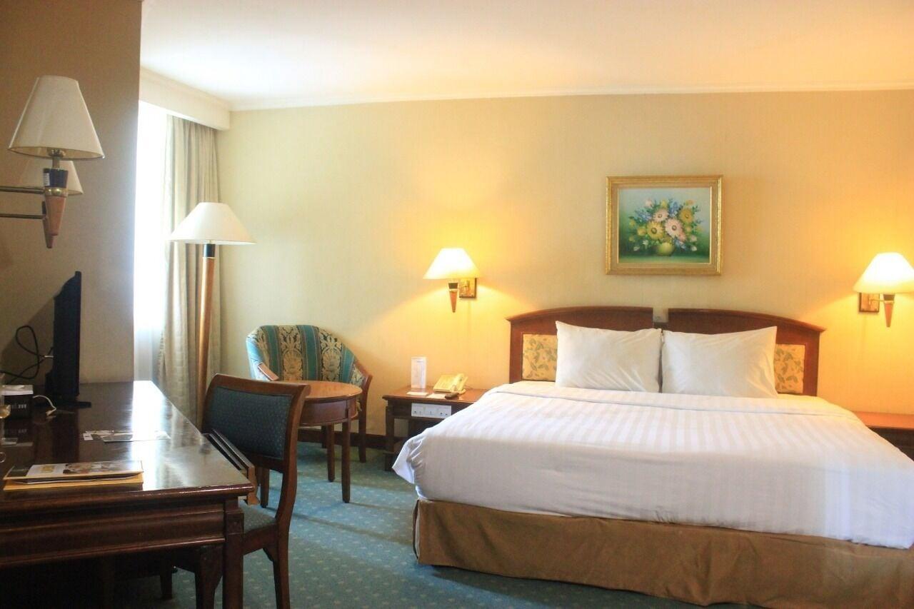 Hotel Grand Arkenso Park View Semarang Exterior foto