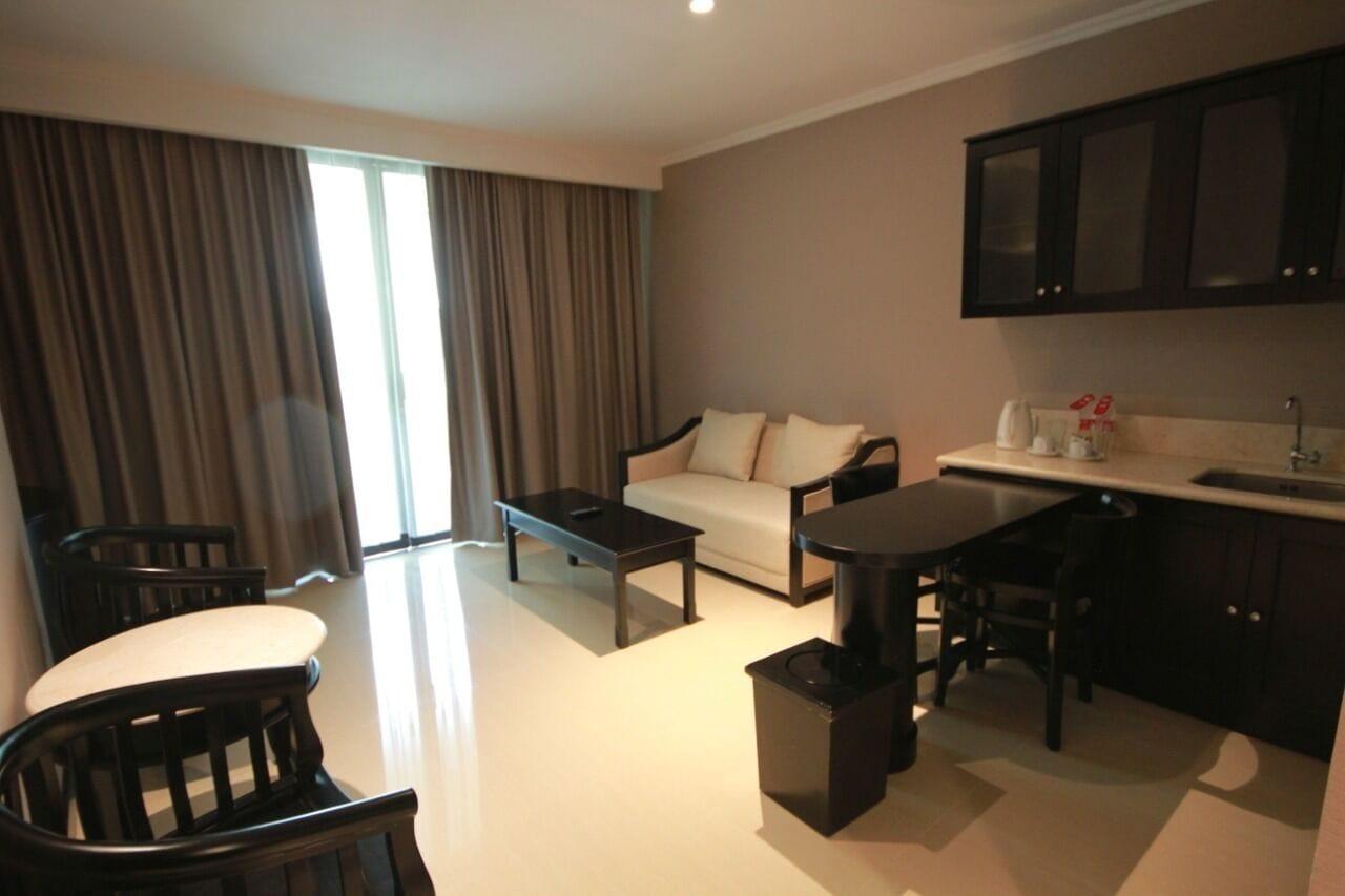 Hotel Grand Arkenso Park View Semarang Exterior foto