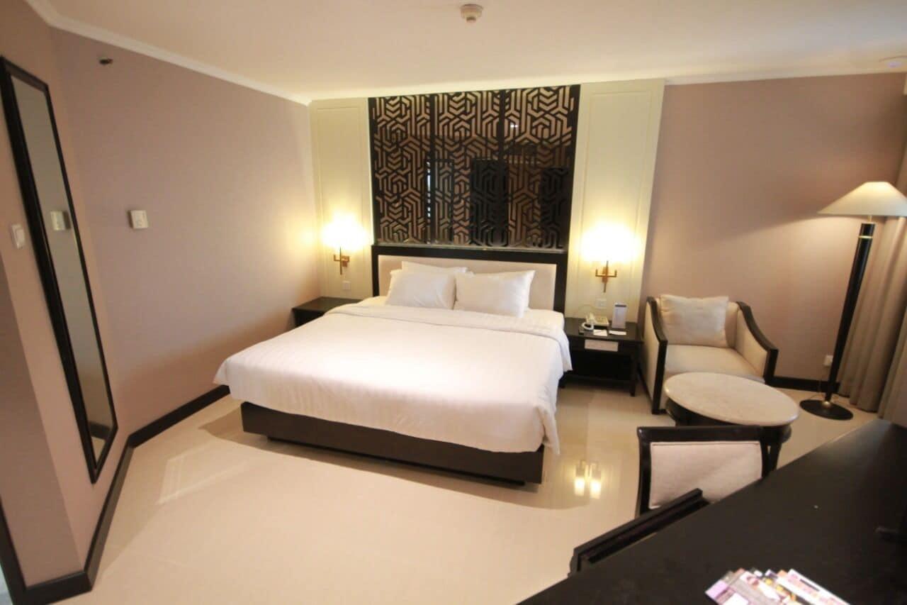 Hotel Grand Arkenso Park View Semarang Exterior foto