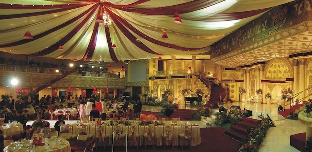 Hotel Grand Arkenso Park View Semarang Exterior foto