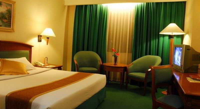 Hotel Grand Arkenso Park View Semarang Exterior foto