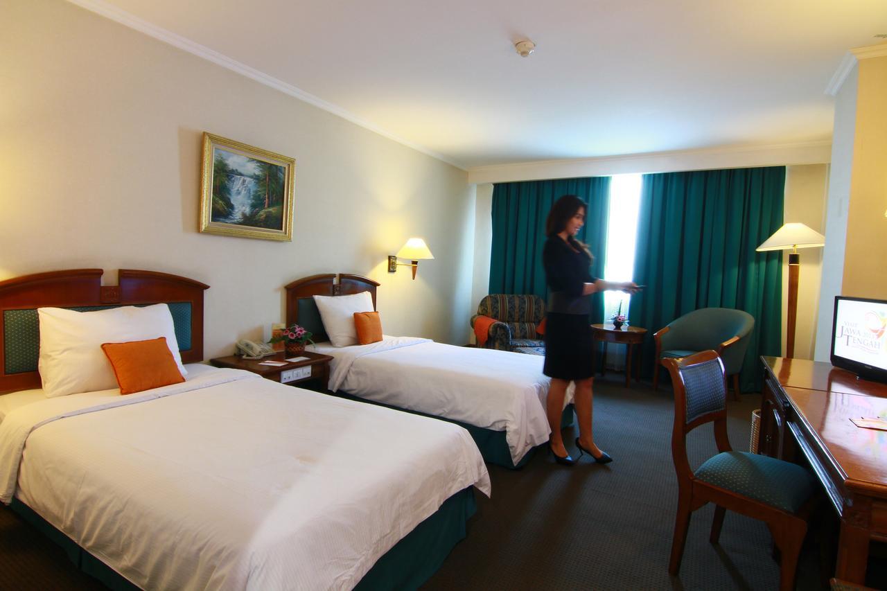 Hotel Grand Arkenso Park View Semarang Exterior foto