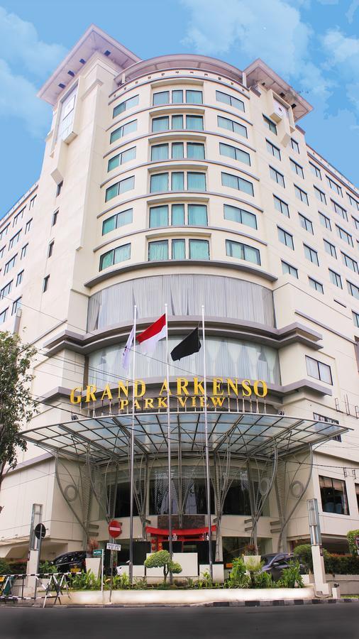 Hotel Grand Arkenso Park View Semarang Exterior foto