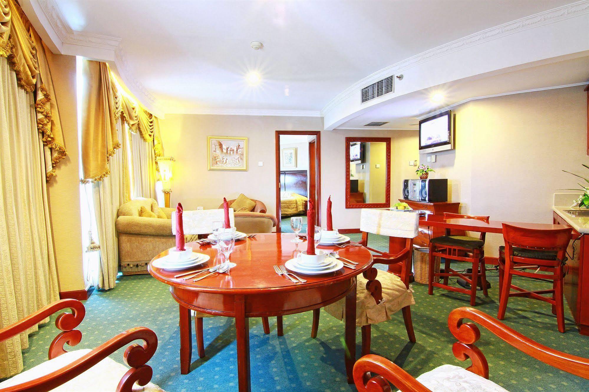 Hotel Grand Arkenso Park View Semarang Exterior foto